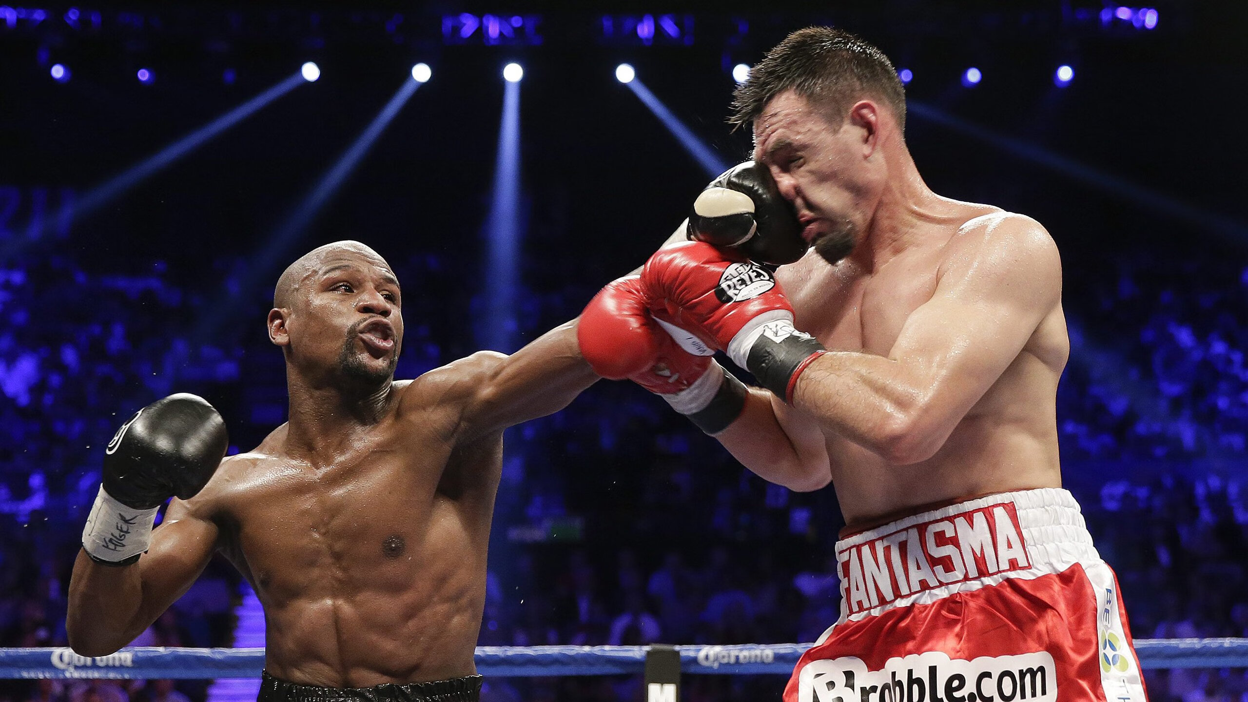 乒乓球赛场焦点！瑞士队对阵葡萄牙队，超级对决，球迷热情点燃赛场